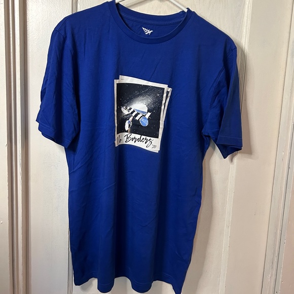 paper plane Other - Mens paper plane graphic Tee size large